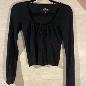 Black HOLLISTER knit long sleeve!!